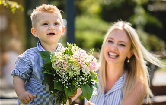 Blumen zum Muttertag – mehr als nur ein Blumenstrauß Blumen zum Muttertag – mehr als nur ein Blumenstrauß